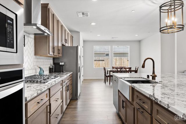 11126 Arundel Way, Bakersfield, CA 93311