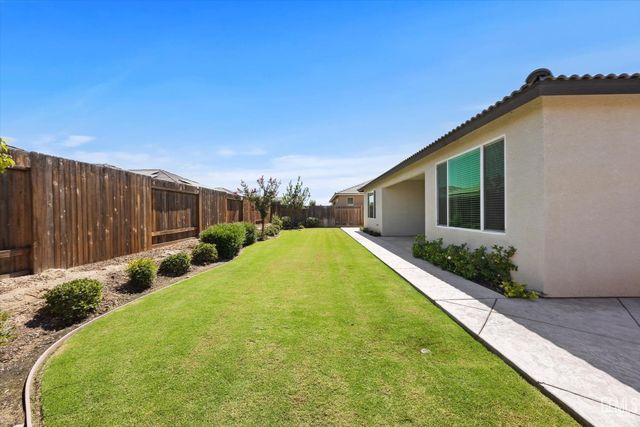 11126 Arundel Way, Bakersfield, CA 93311