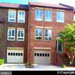 10149 TURNBERRY PL, Oakton, VA 22124