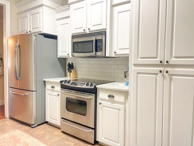 16 Woodside, Hattiesburg, MS 39402