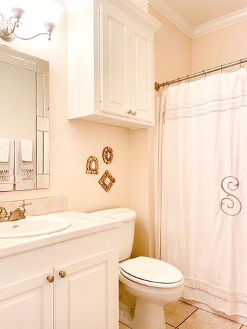 16 Woodside, Hattiesburg, MS 39402