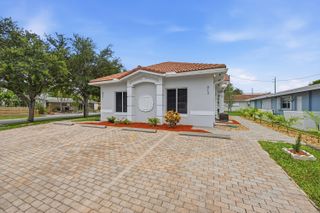 913 NE 12th Avenue, Pompano Beach, FL 33060