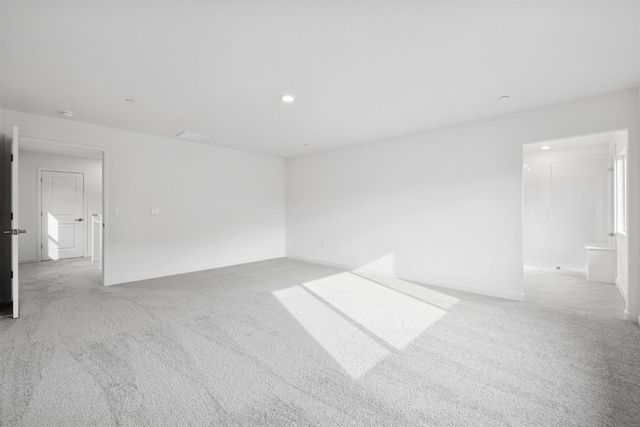 3412 Shaker Way, Sacramento, CA 95835