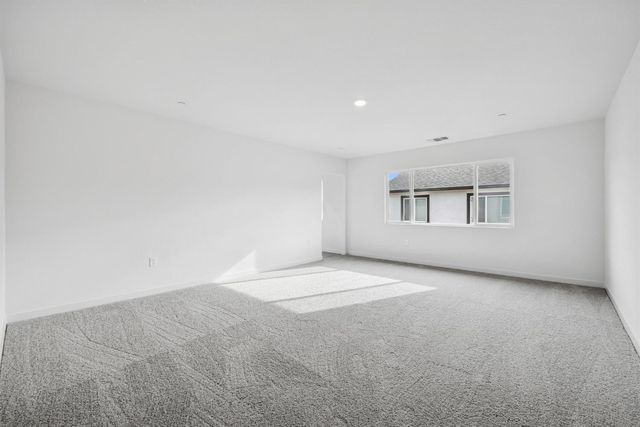 3412 Shaker Way, Sacramento, CA 95835