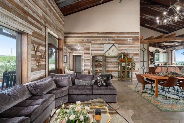 1875 Fm 2136, Clifton, TX 76634