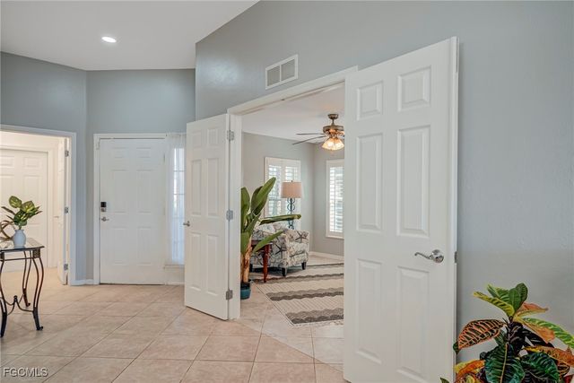 2498 Greendale PL, Cape Coral, FL 33991