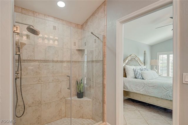 2498 Greendale PL, Cape Coral, FL 33991