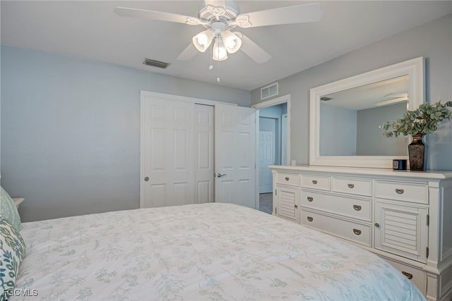 2498 Greendale PL, Cape Coral, FL 33991