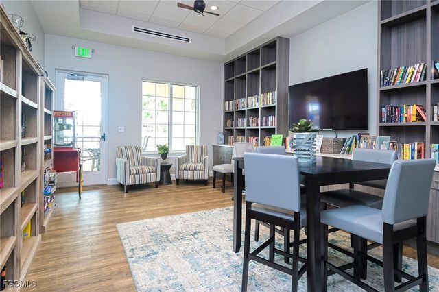 2498 Greendale PL, Cape Coral, FL 33991