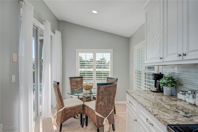 2498 Greendale PL, Cape Coral, FL 33991