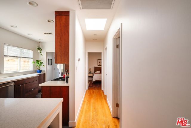 3773 S St Andrews Place, Los Angeles, CA 90018