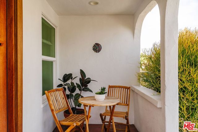 3773 S St Andrews Place, Los Angeles, CA 90018