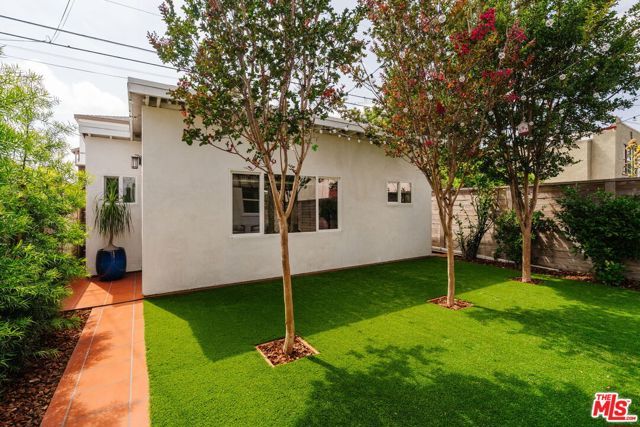 3773 S St Andrews Place, Los Angeles, CA 90018