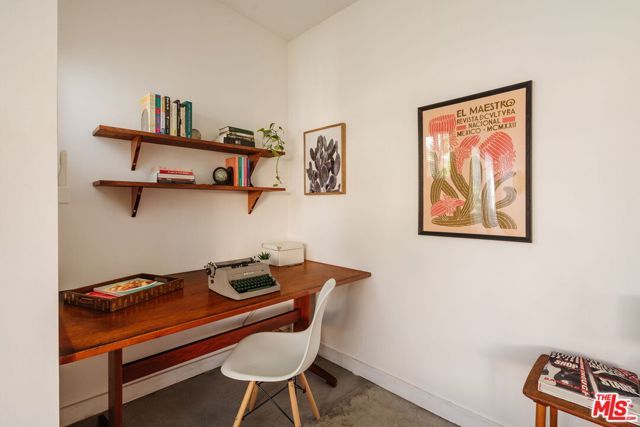 3773 S St Andrews Place, Los Angeles, CA 90018
