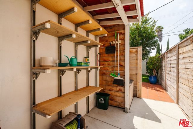 3773 S St Andrews Place, Los Angeles, CA 90018
