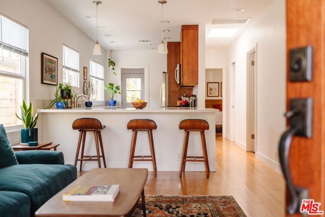 3773 S St Andrews Place, Los Angeles, CA 90018