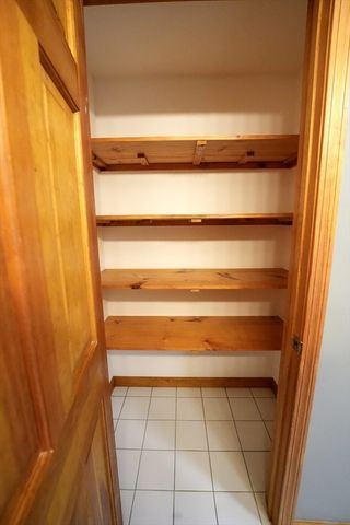 9 Knollwood Dr, Charlton, MA 01507