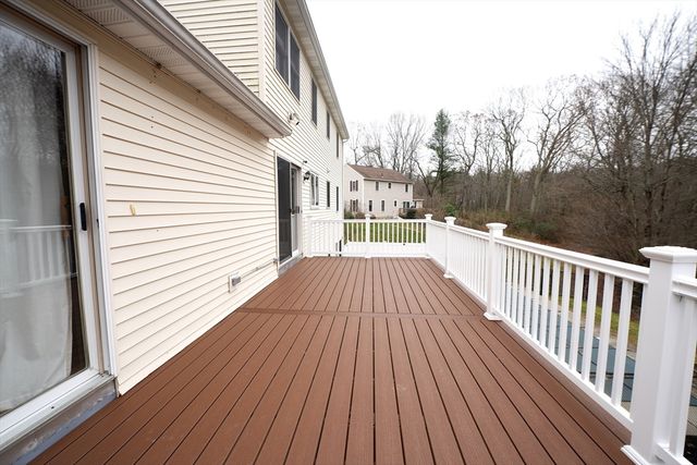 9 Knollwood Dr, Charlton, MA 01507