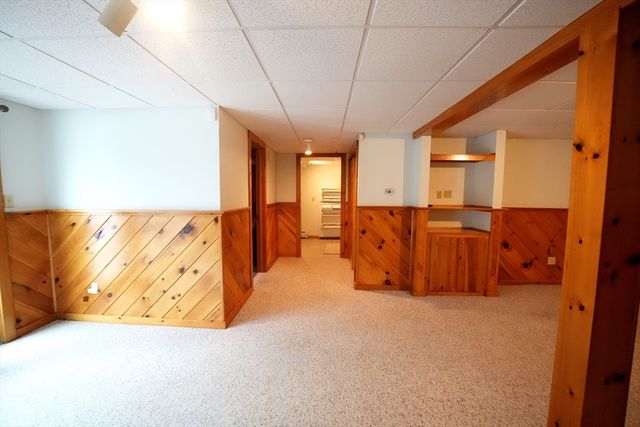 9 Knollwood Dr, Charlton, MA 01507