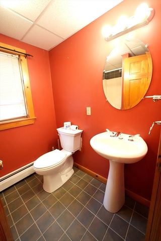 9 Knollwood Dr, Charlton, MA 01507