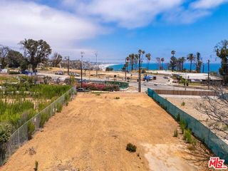 17034 Livorno Drive, Pacific Palisades (los Angeles), CA 90272