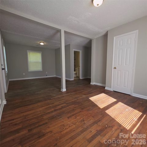 924 Holland Avenue, Charlotte, NC 28206