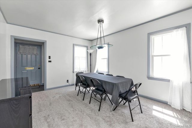 206 Arlington Street, Mineola, NY 11501