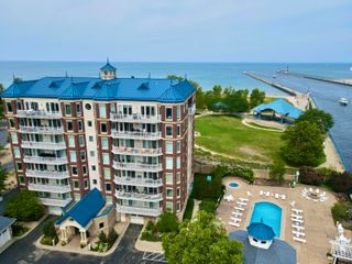 200 Lake Street 4C, St. Joseph, MI 49085