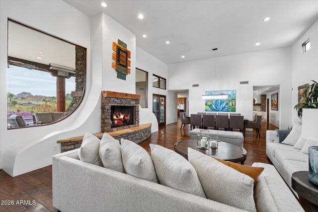 7306 N BROOKVIEW Way, Paradise Valley, AZ 85253