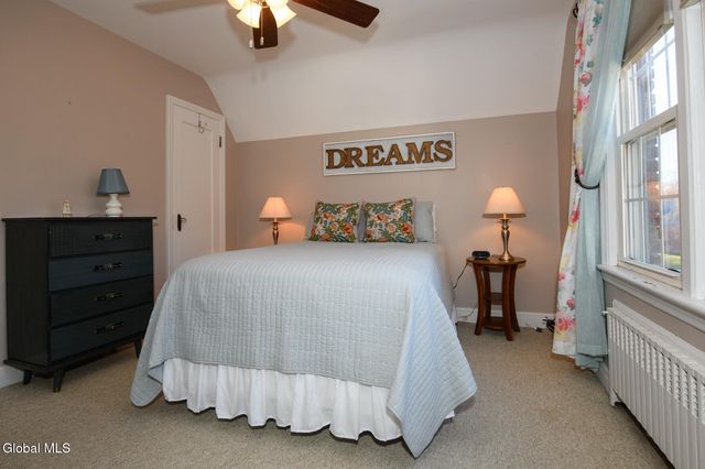 41 Crescent Drive, Albany, NY 12208