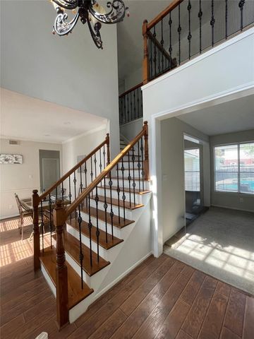 15922 Cutten Road, Houston, TX 77070