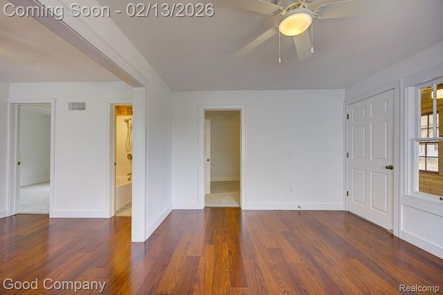 720 E Granet Avenue, Hazel Park, MI 48030