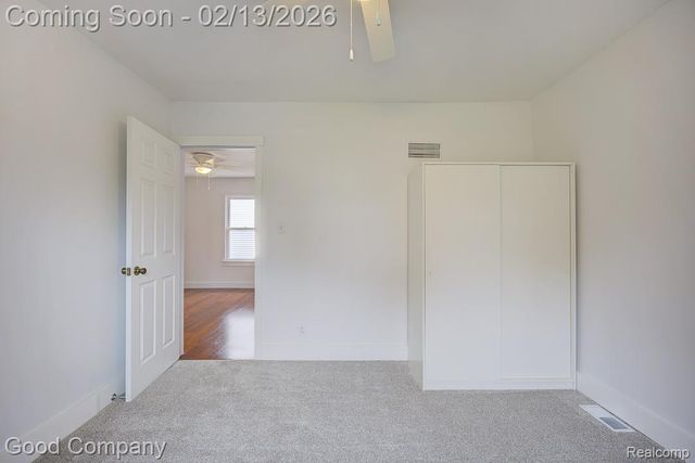 720 E Granet Avenue, Hazel Park, MI 48030