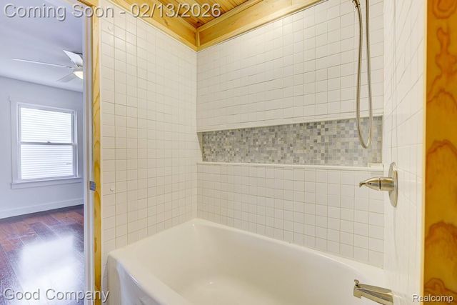 720 E Granet Avenue, Hazel Park, MI 48030