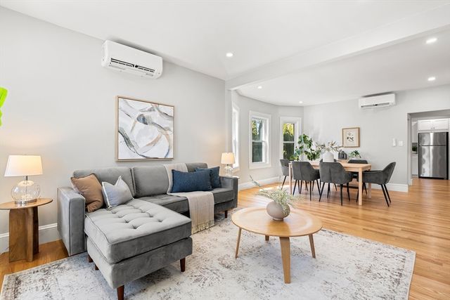 52-54 Woodrow Avenue 1, Medford, MA 02155