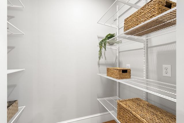 52-54 Woodrow Avenue 1, Medford, MA 02155