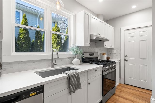 52-54 Woodrow Avenue 1, Medford, MA 02155