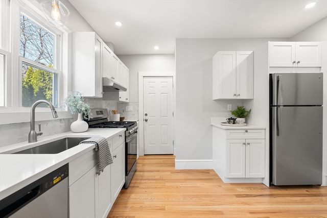 52-54 Woodrow Avenue 1, Medford, MA 02155