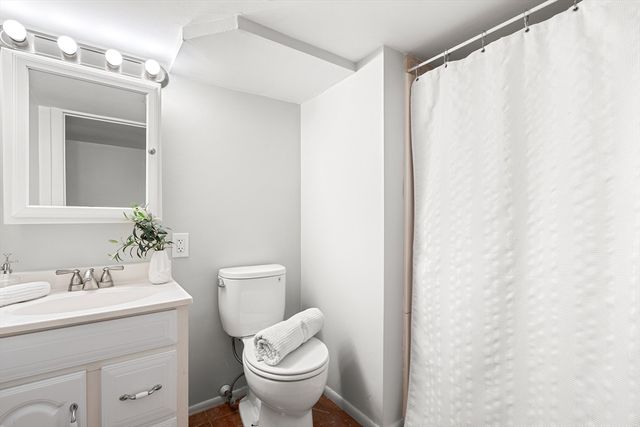 52-54 Woodrow Avenue 1, Medford, MA 02155