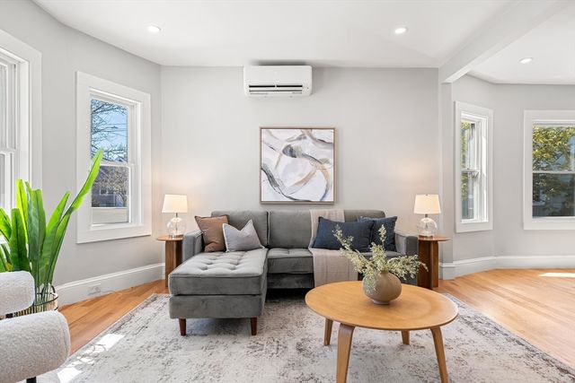 52-54 Woodrow Avenue 1, Medford, MA 02155