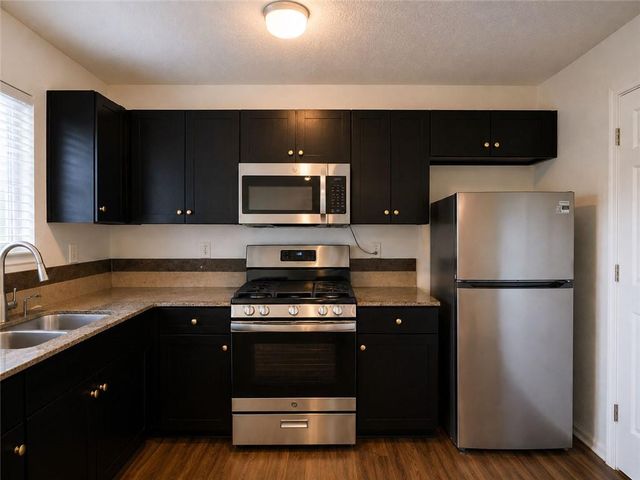 2490 Rambling Way, Lithonia, GA 30058