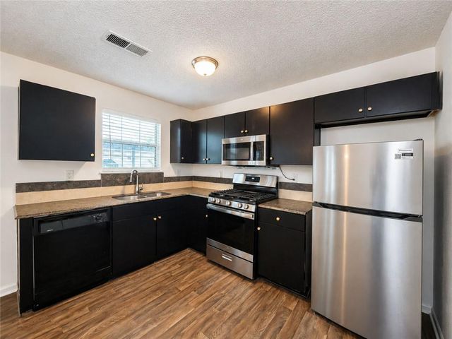 2490 Rambling Way, Lithonia, GA 30058