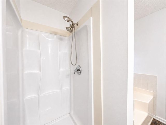 2490 Rambling Way, Lithonia, GA 30058