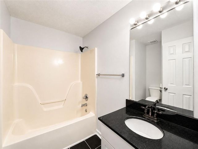 2490 Rambling Way, Lithonia, GA 30058
