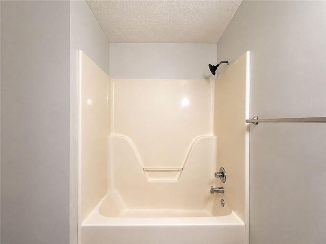 2490 Rambling Way, Lithonia, GA 30058