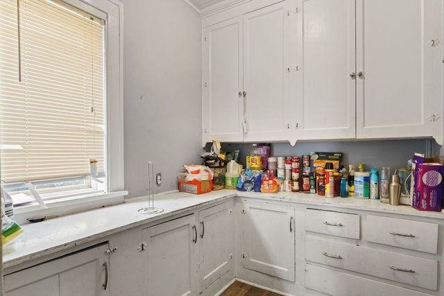 1505 11th Street, Rock Island, IL 61201