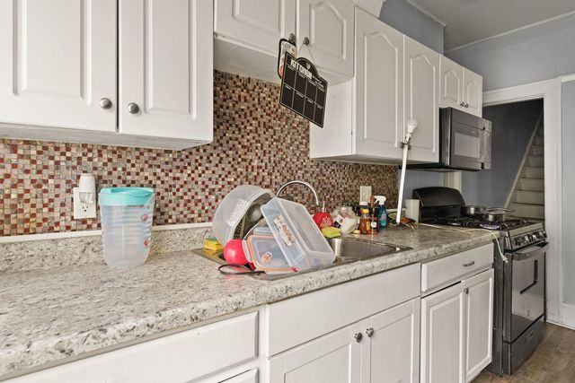 1505 11th Street, Rock Island, IL 61201