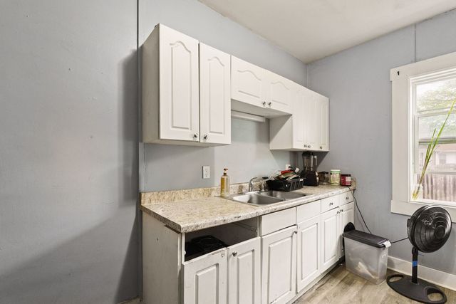 1505 11th Street, Rock Island, IL 61201