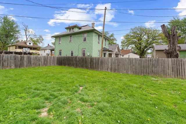 1505 11th Street, Rock Island, IL 61201