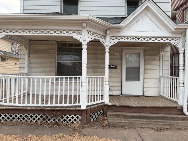 718 17th Street, Rock Island, IL 61201